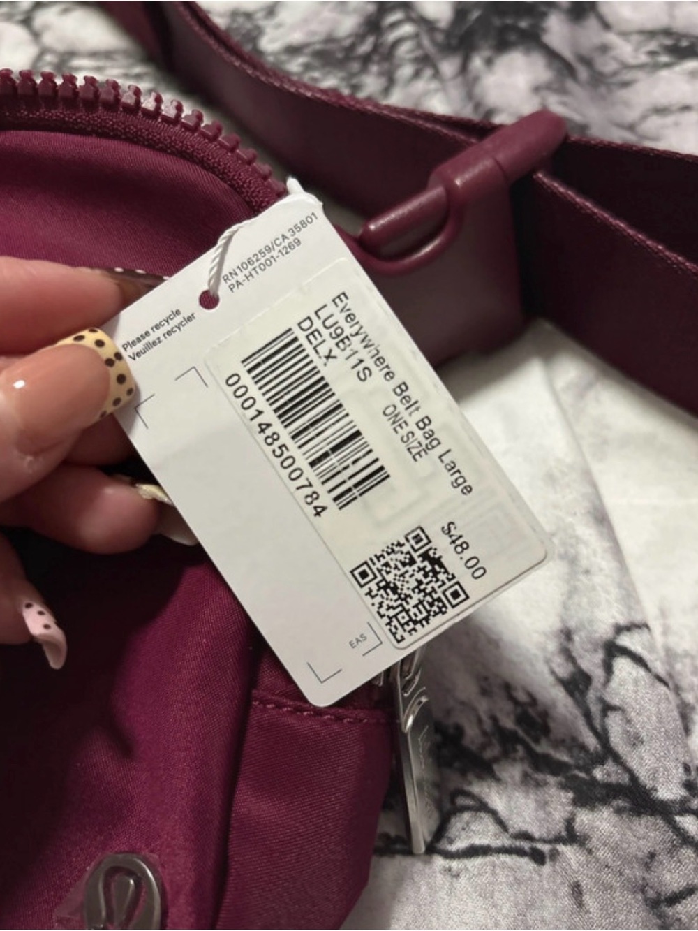 lululemon athletica Everywhere Belt Bag - Burgundy - Picture 6 of 6
